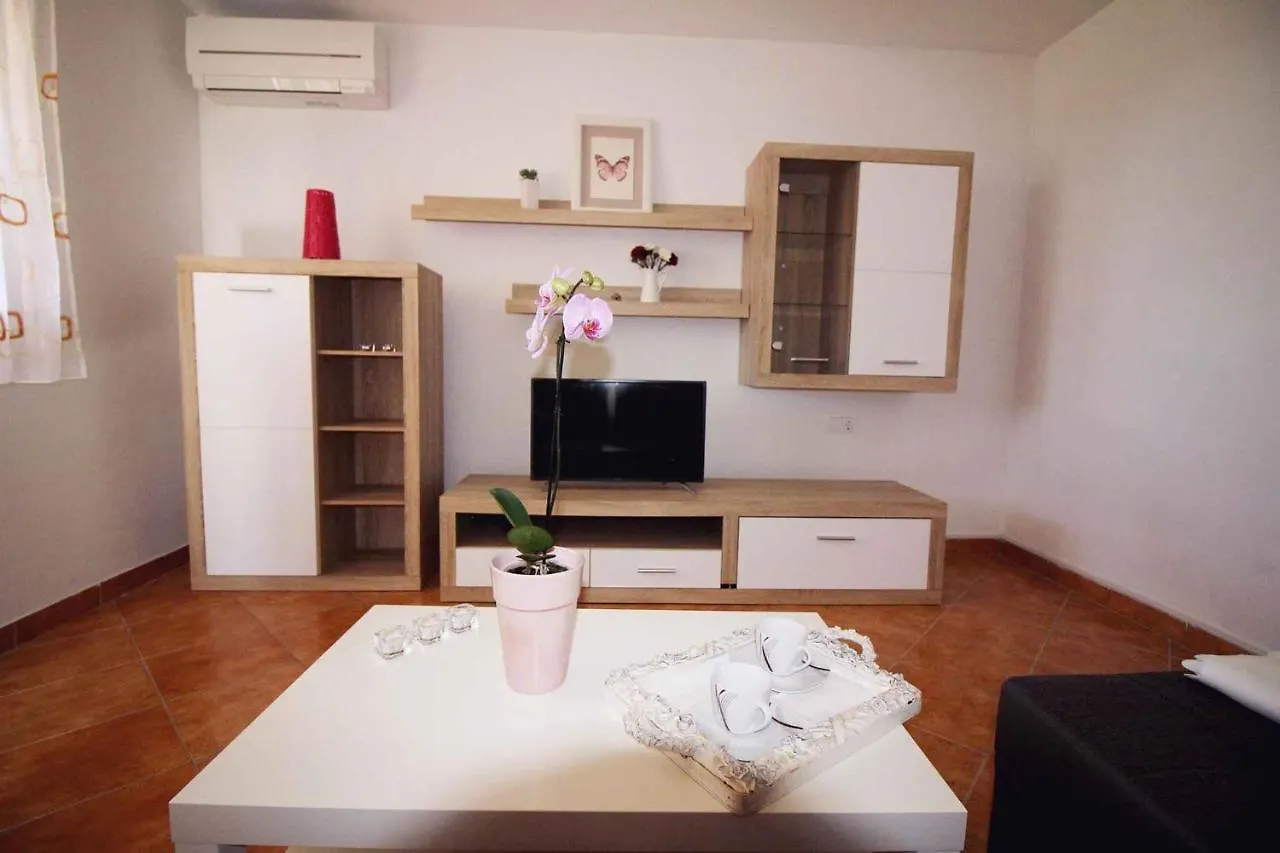 بيت للعطل Apartment In Porec/Istrien 31448