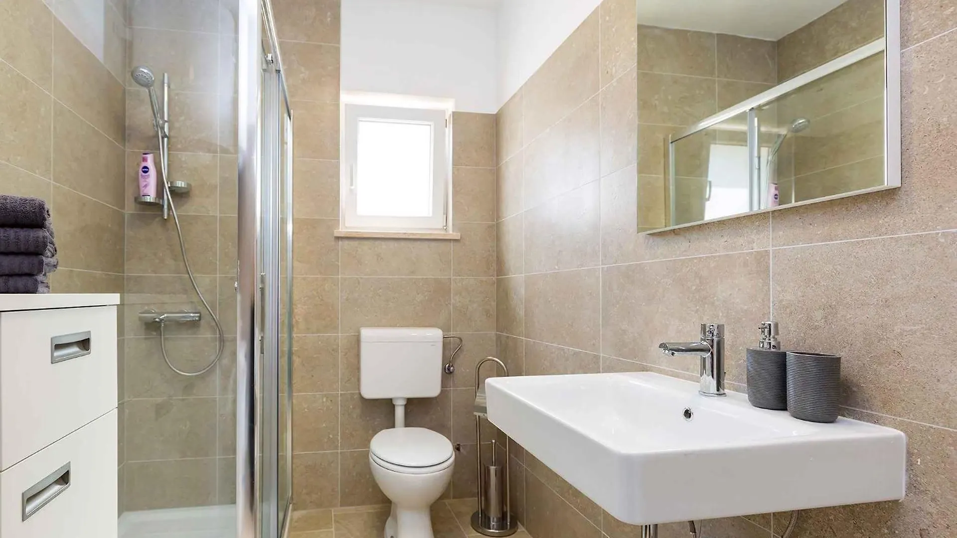 Apartment In Porec/Istrien 31448 بيت للعطل