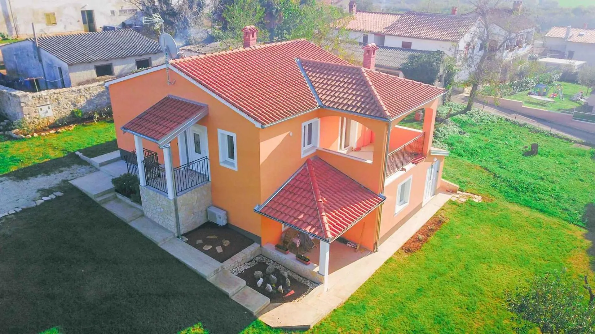 Apartment In Porec/Istrien 31448 بيت للعطل